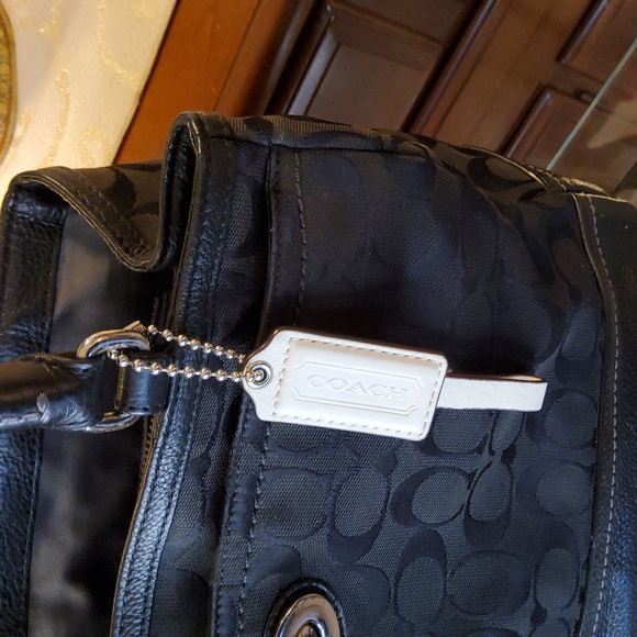 Coach F23294 Park Signature Carryall - Black - Picture 14 of 16